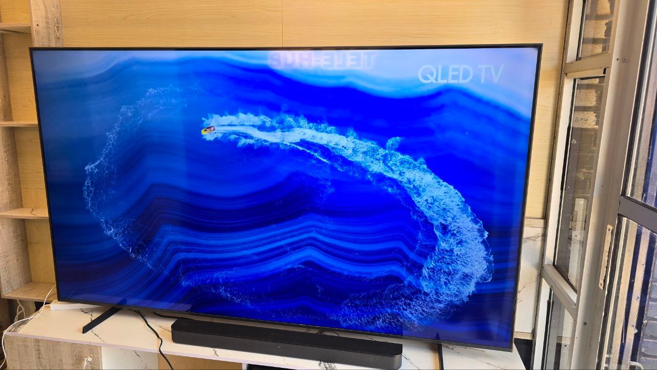 Samsung Crystal UHD DU7200 85-inch TV